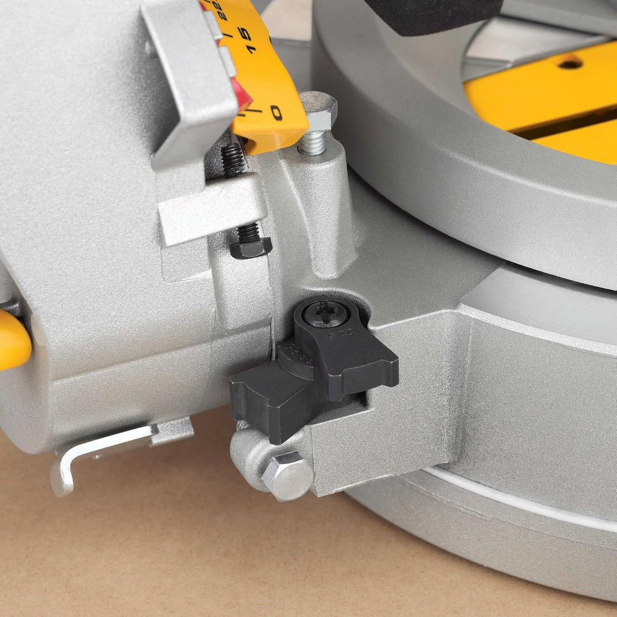 12-Inch Sliding Compound Miter Saw, Double Bevel L6127