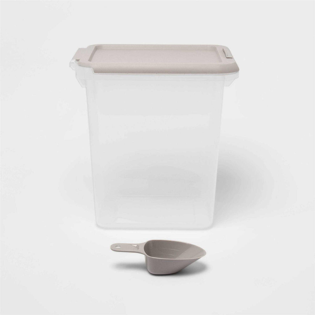 Pet Food Storage Tub with Built-in Scoop J948