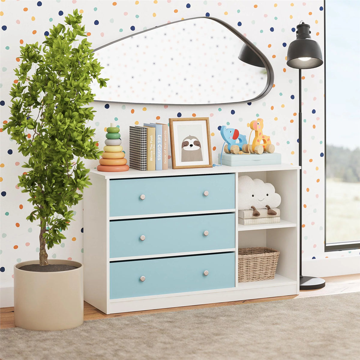 White Wide Dresser with 3 Fabric Bins Y6926