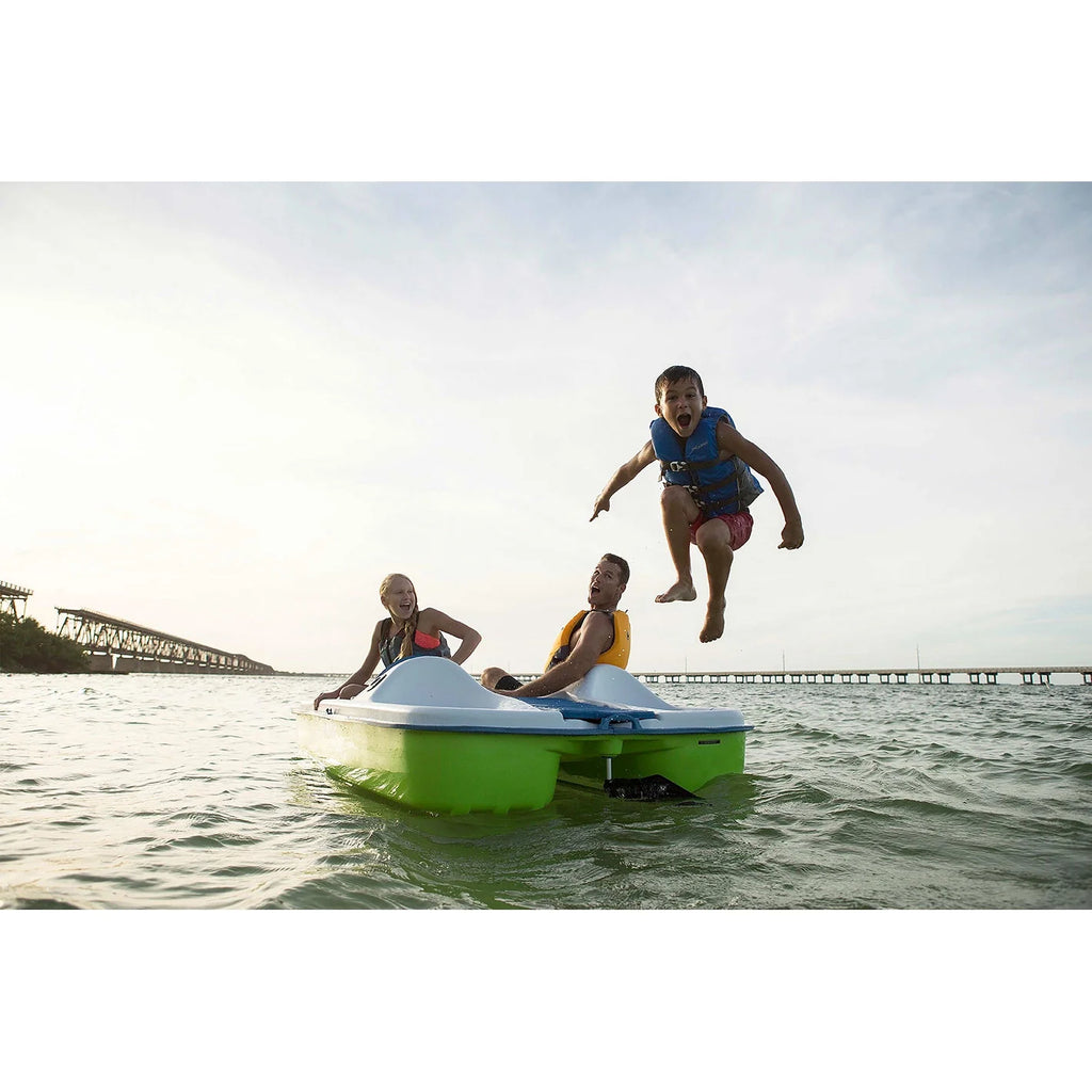 Pedal Boat P7825