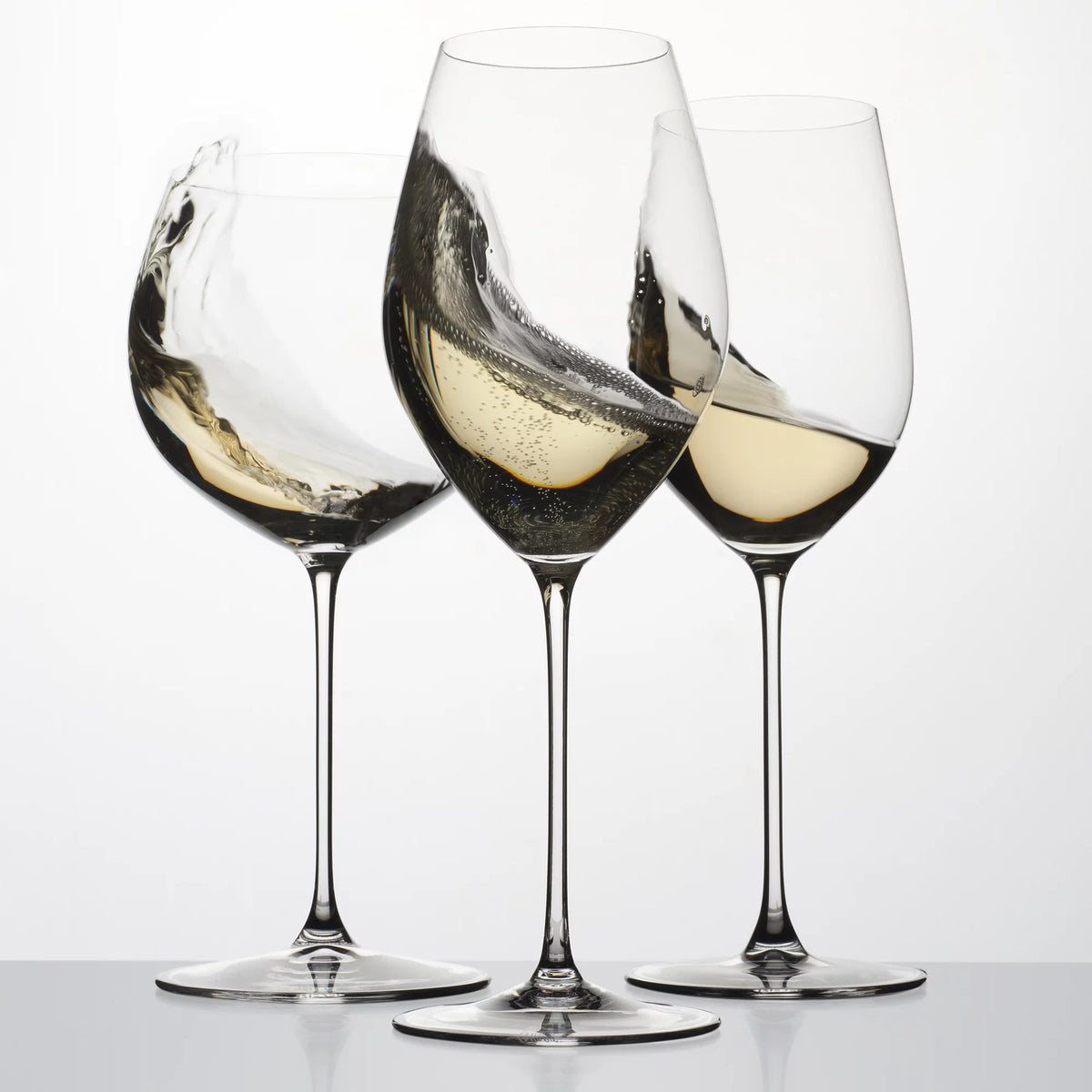 Set of 4 Large White Wine Glasses Y890755