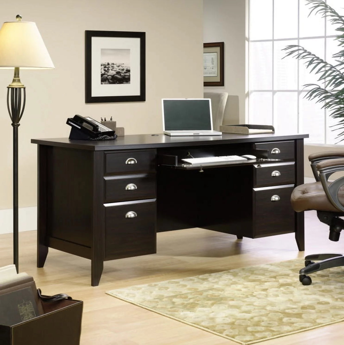 Executive Desk K267177