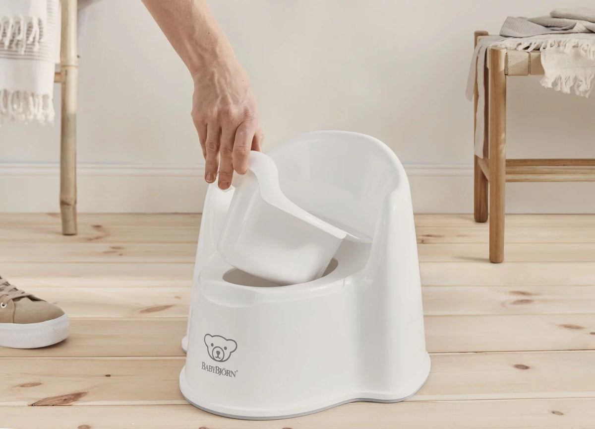 White/Gray Potty Training I33923