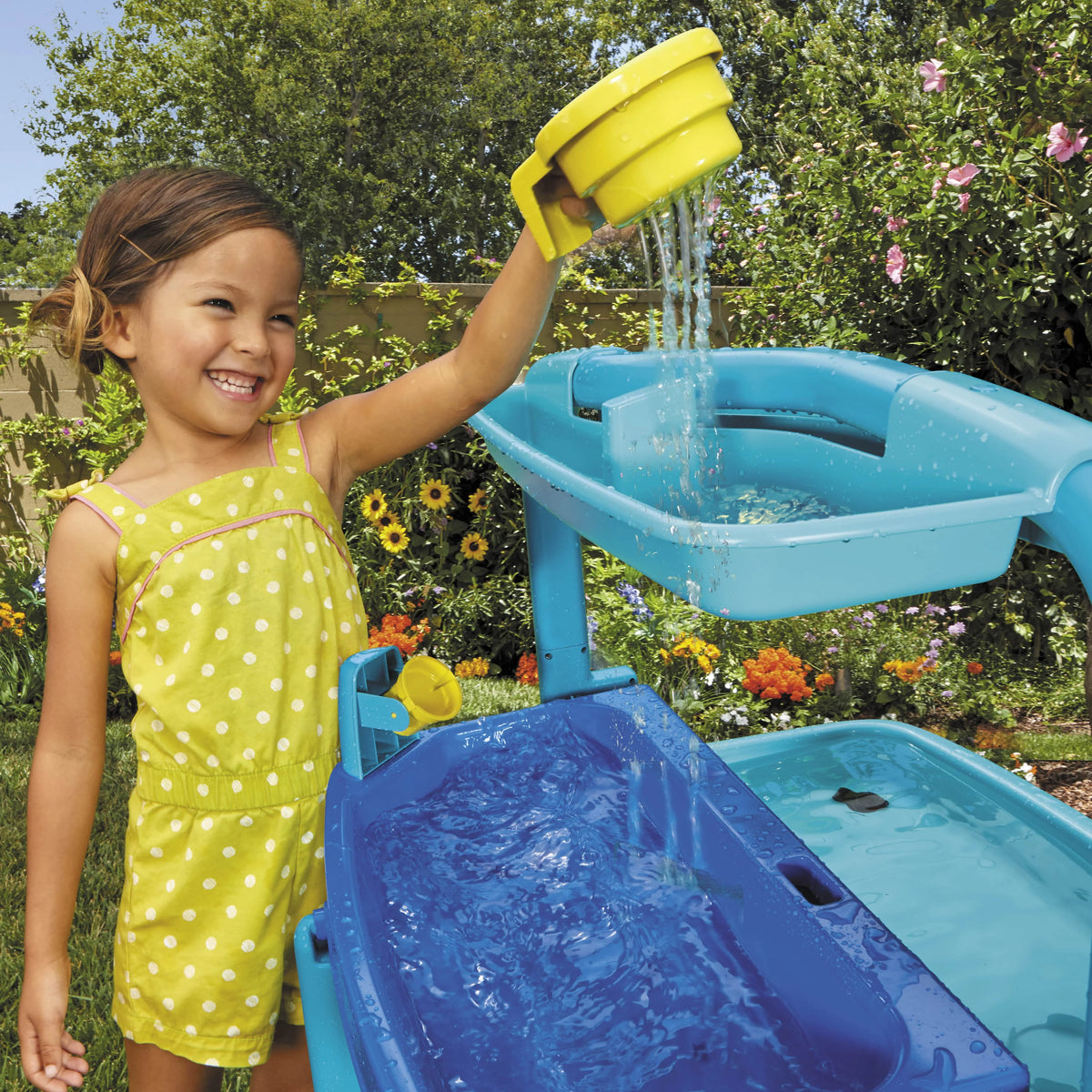 Folding Water Play Table with Accessories M673