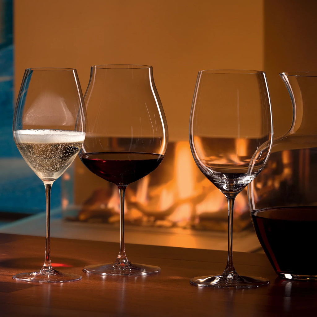Set of 4 Large White Wine Glasses Y890755