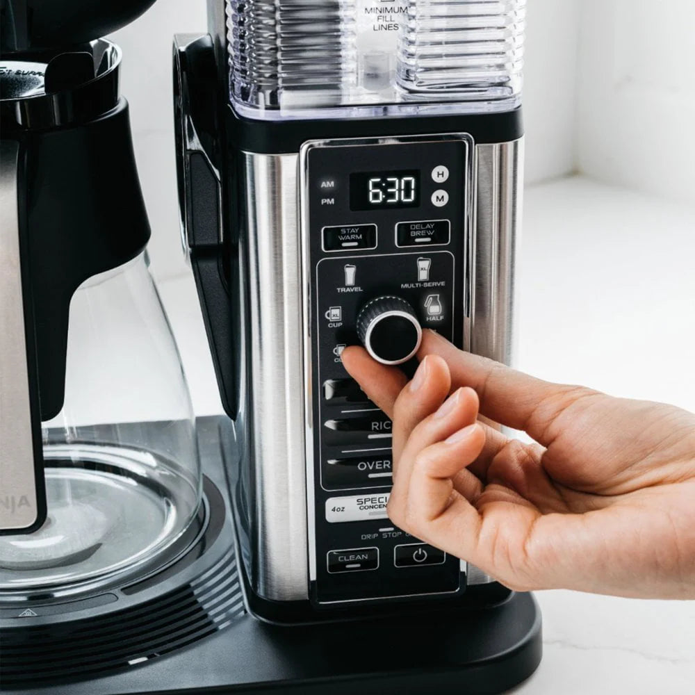 10-Cup Coffee Maker with Glass Carafe K232