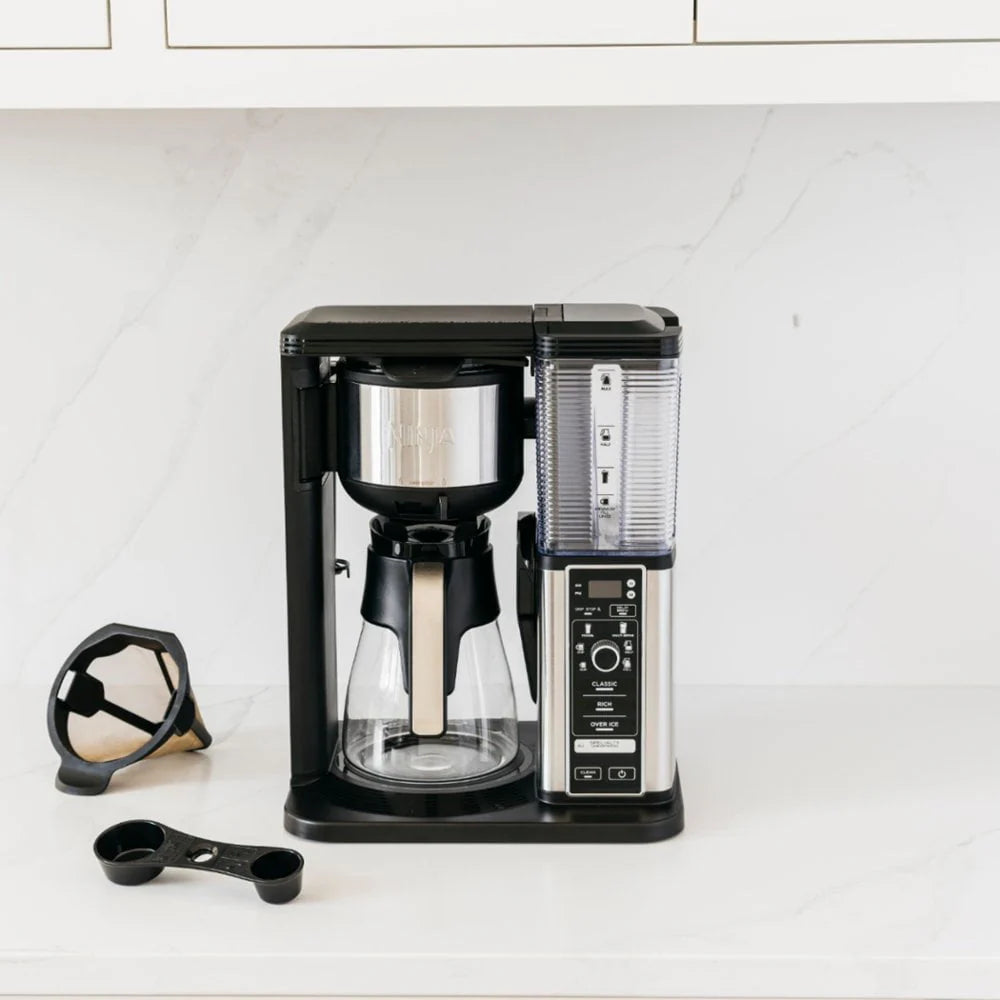 10-Cup Coffee Maker with Glass Carafe K232