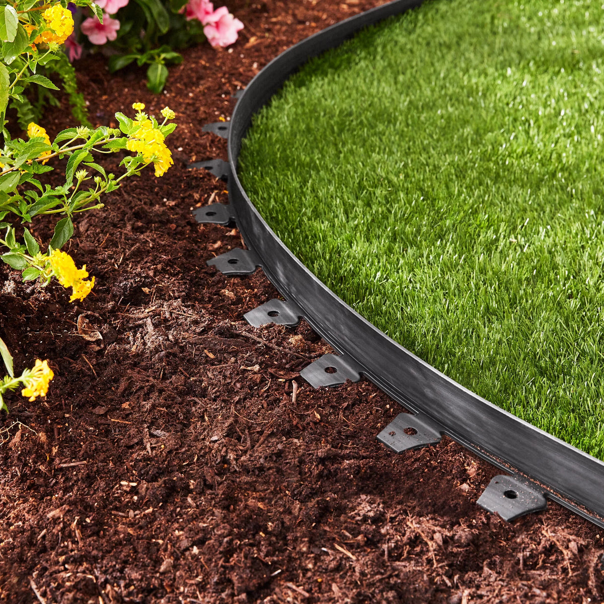 2-inch Tall 30-ft Plastic Black Landscape Edging O415