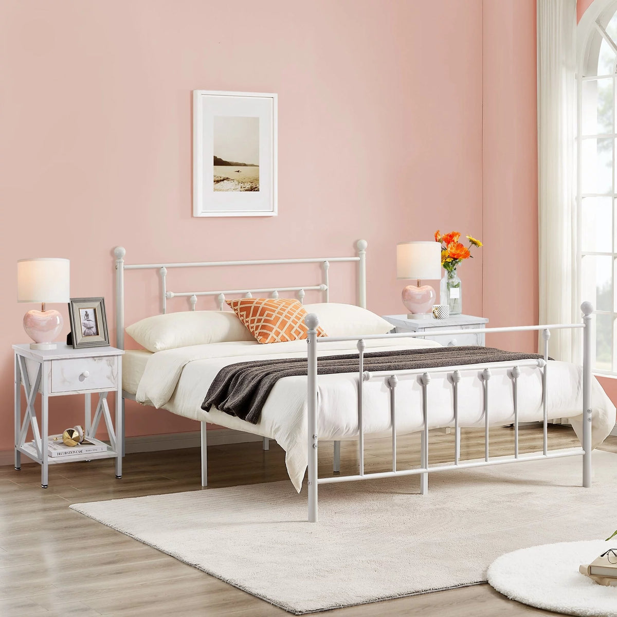 White 3-Pieces Bedroom Set with Platform Bed Frame and 2 Nightstands Full M323602